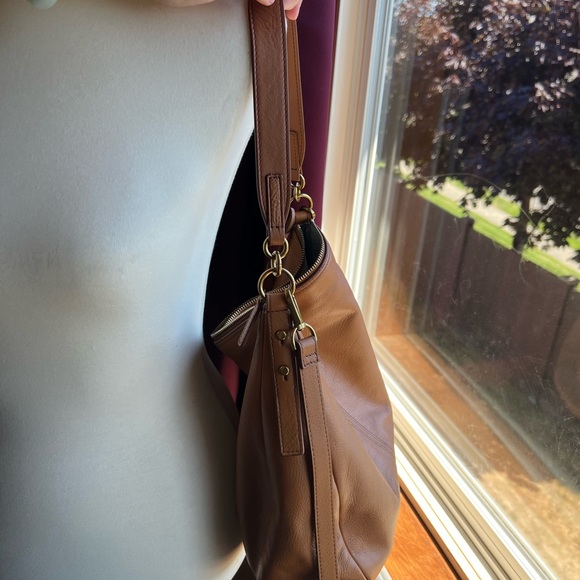 Fossil Skylar Hobo Crossbody Shoulder Bag - Picture 3 of 7